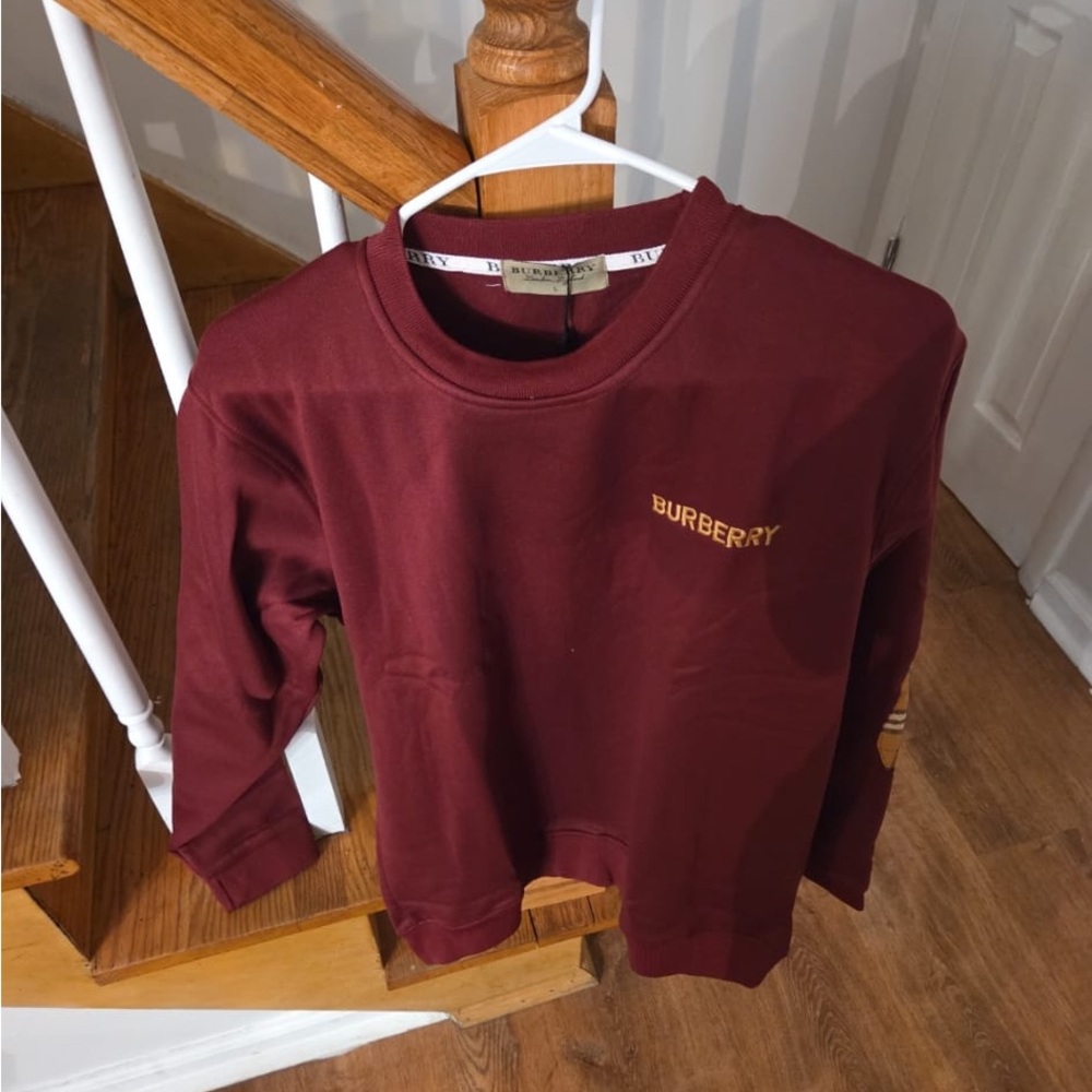 Burberry Men Burgundy Sweatshirt with Gold Logo